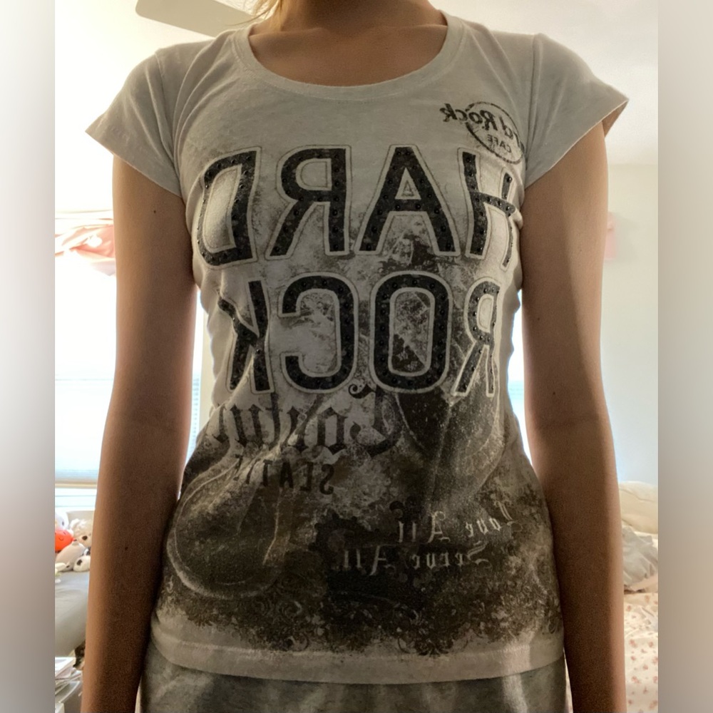 Hard Rock Couture t Shirt, size juniors small.